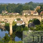 Nidd Way Let Apartment