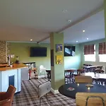 Apartment Nidd Way Let *